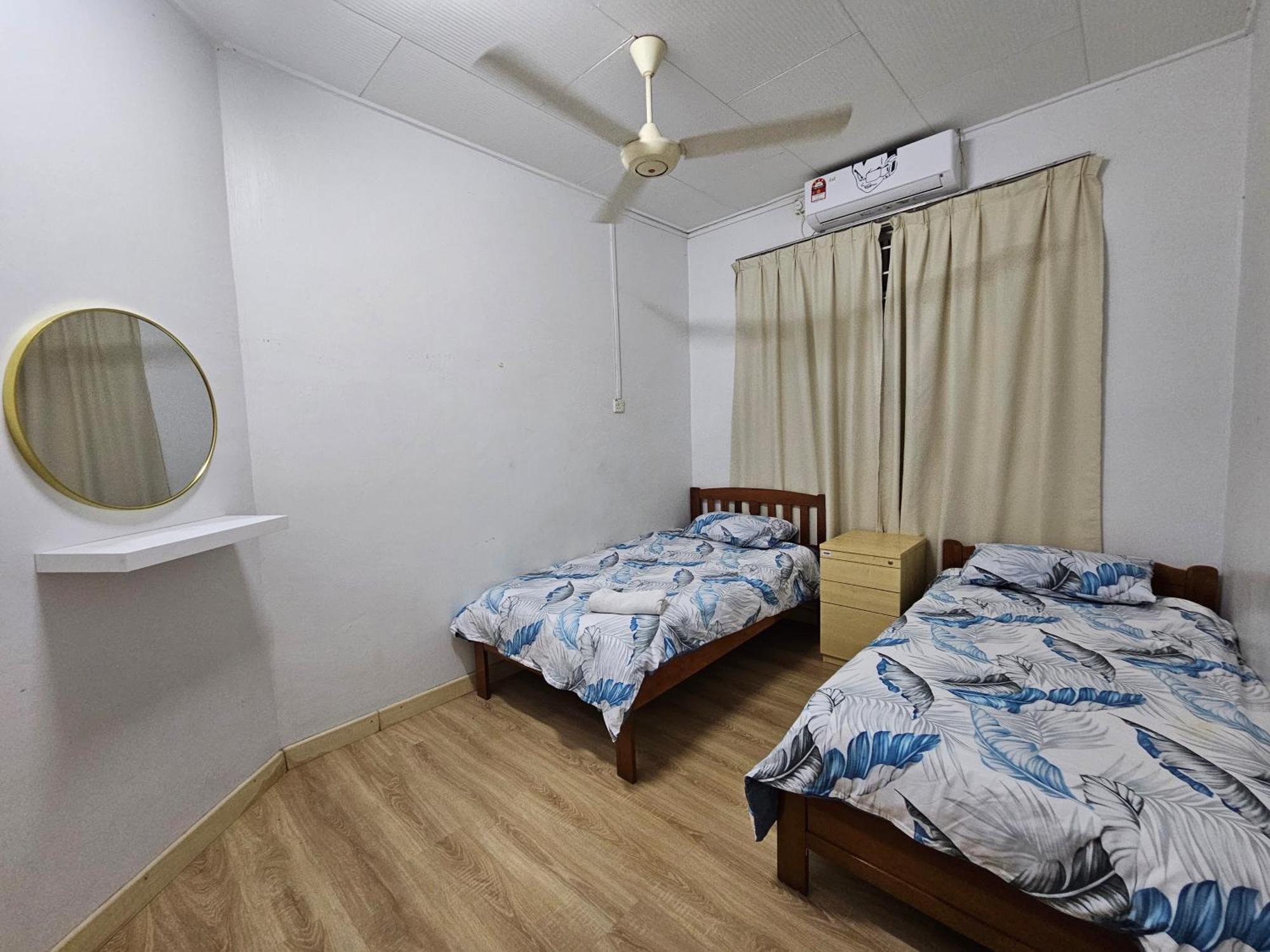 Ruhani Homestay 3 Kb - 4 Bedroom Fully Airconditioned With Wifi & Netflix Kota Bharu Exterior foto